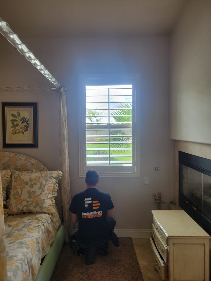 Setting a bedroom shutter